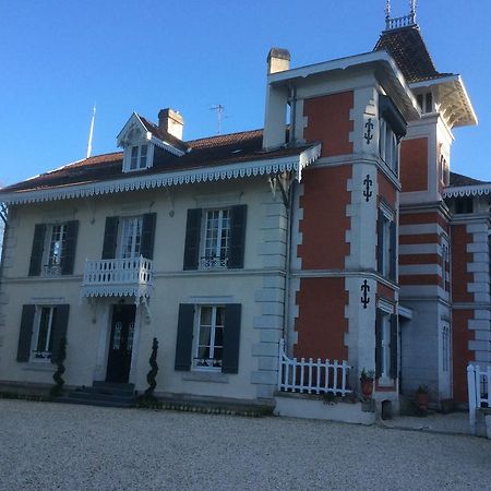 Le Chalet De Luxe Bed & Breakfast Saint-Severin Exterior photo