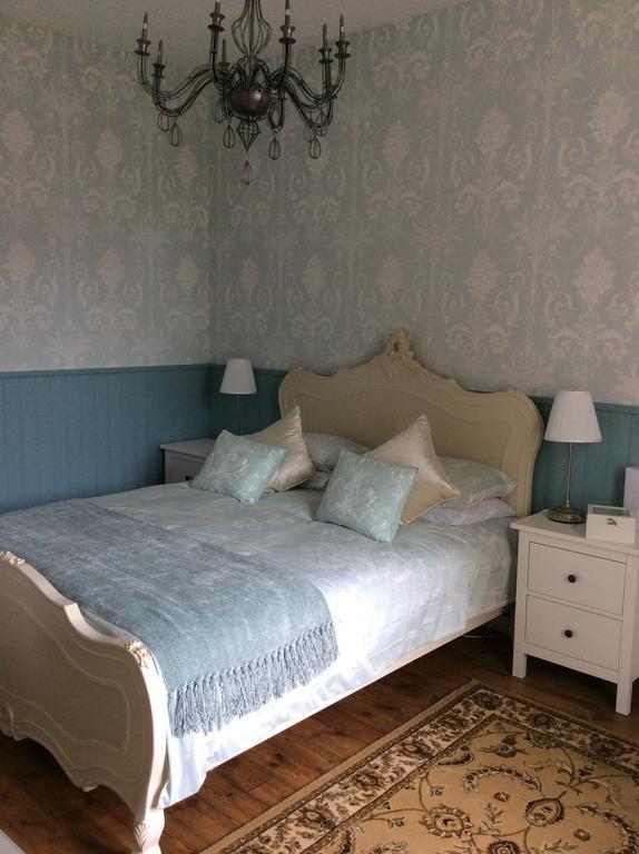 Le Chalet De Luxe Bed & Breakfast Saint-Severin Room photo