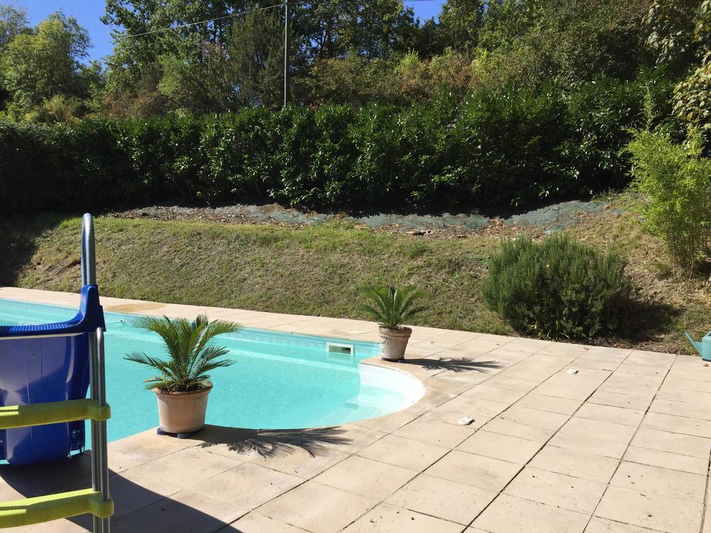 Le Chalet De Luxe Bed & Breakfast Saint-Severin Exterior photo
