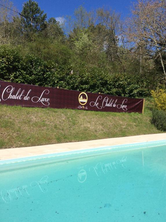 Le Chalet De Luxe Bed & Breakfast Saint-Severin Exterior photo